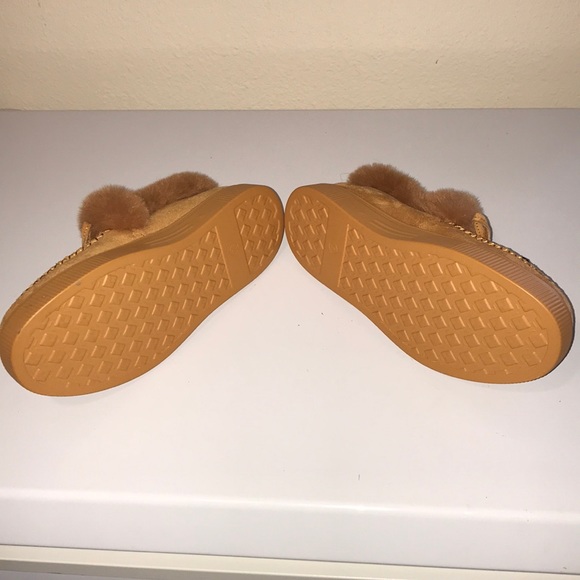 Moccasin slippers - Picture 2 of 4
